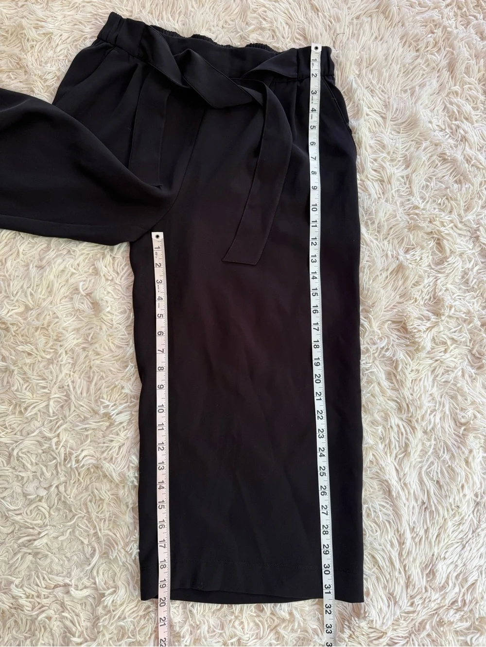 Lululemon Black Cropped Wide Leg Culotte Pants Tie Waist Women’s Size 10